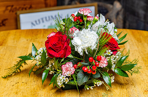 Small Christmas centerpiece arrangement